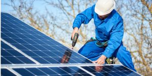 Installation Maintenance Panneaux Solaires Photovoltaïques à Montagne